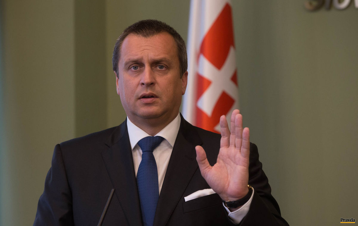Andrej Danko požiadal o odloženie rokovania...