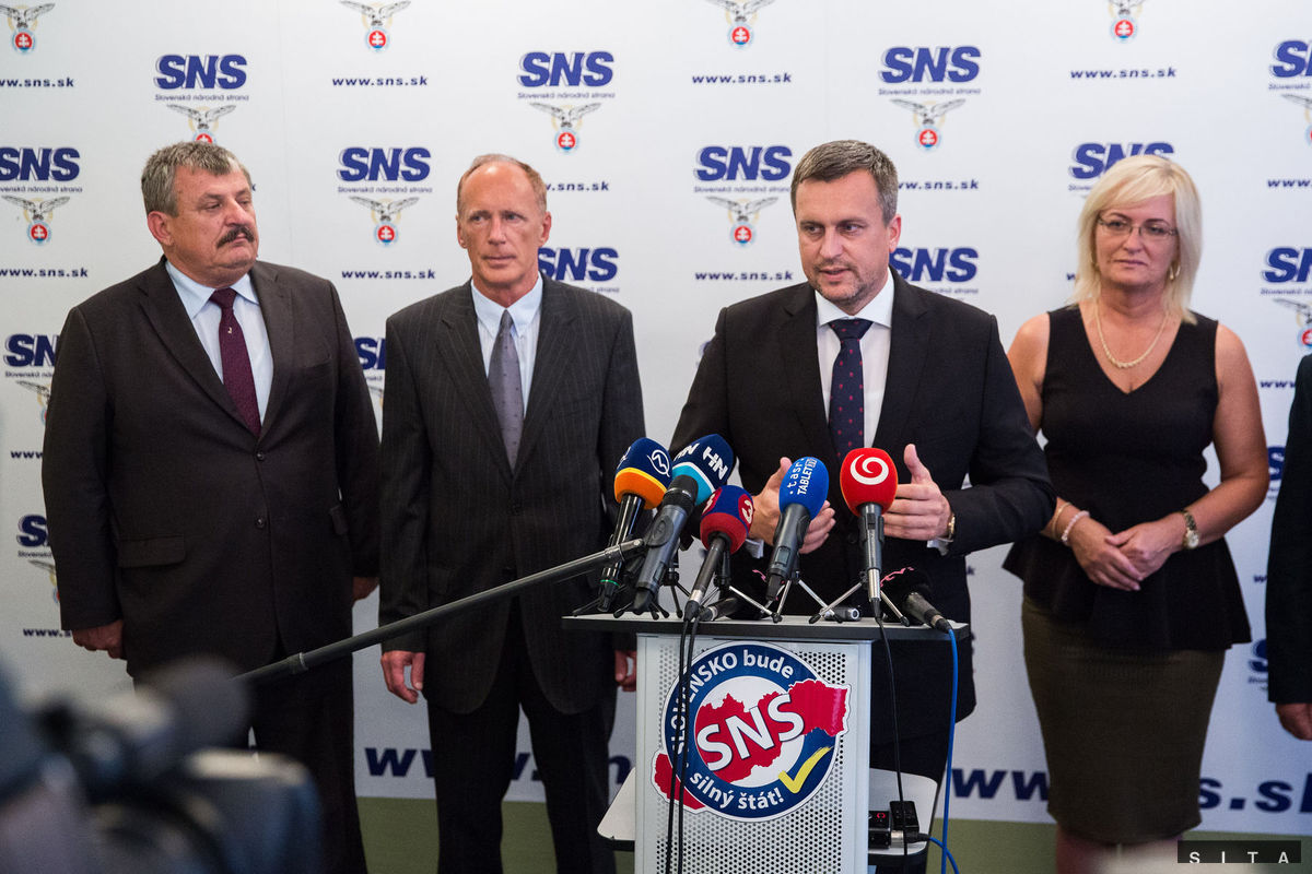 Minister školstva Peter Plavčan včera...