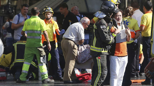 Ranení ľudia po útoku v španielskej Barcelone...