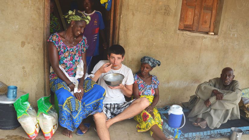 Náročný prechod do Mali v exotickej spoločnosti.