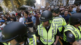 V Bostone demonštrovali konzervatívci aj antifašisti, dochádzalo k drobným potýčkam