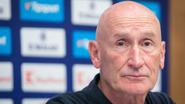 Ideme, zavelila manželka. Ramsay neprišiel pre peniaze, ale súperiť s elitou