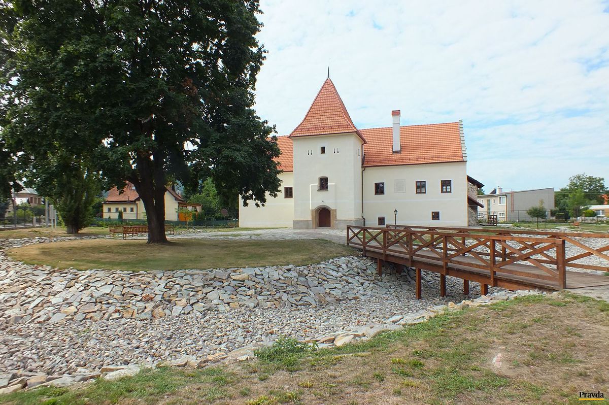 Kaštieľ nazývaný Vodný hrad je po rekonštrukcii.