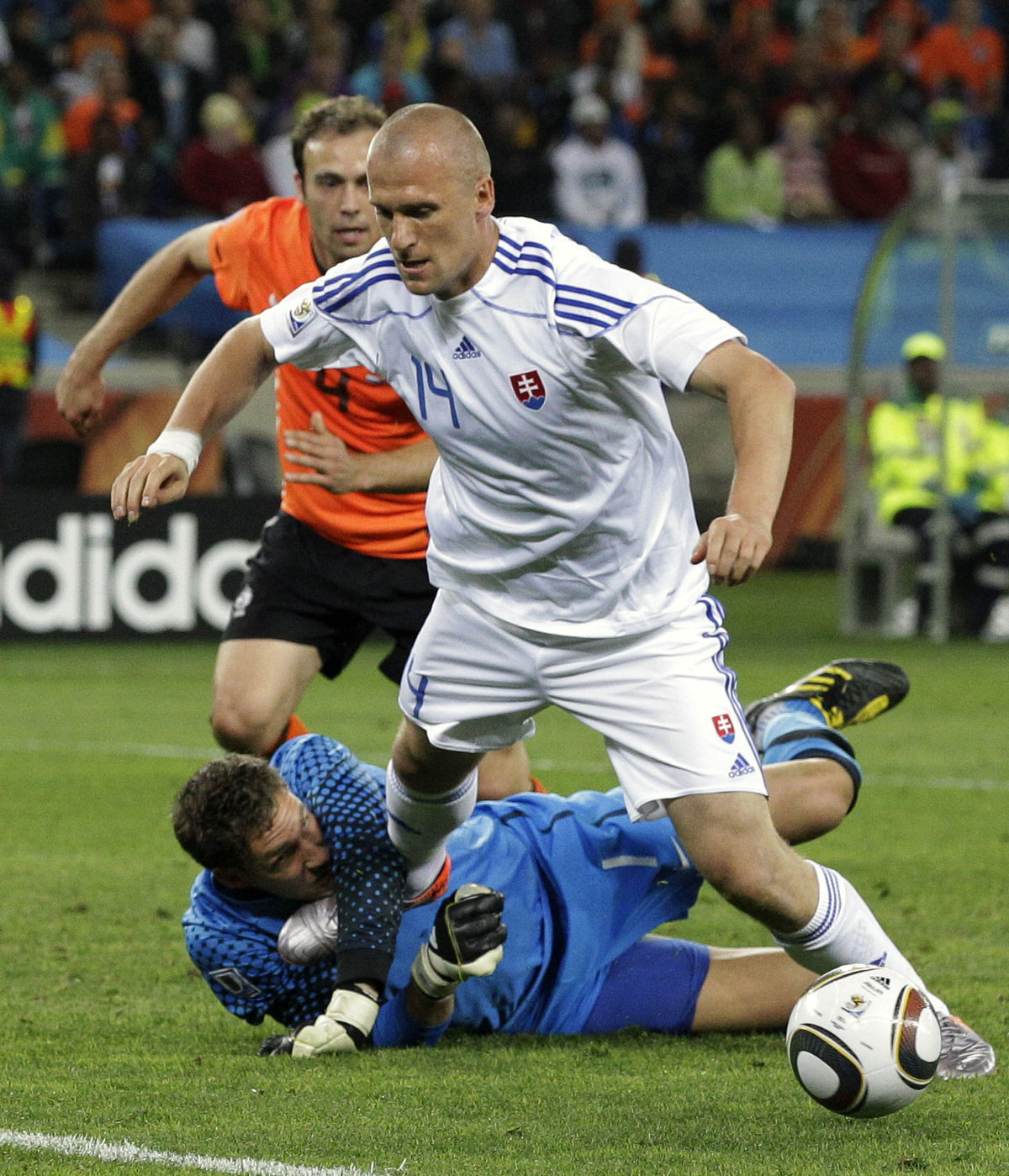 Po tomto zákroku Maartena Stekelenburga na...