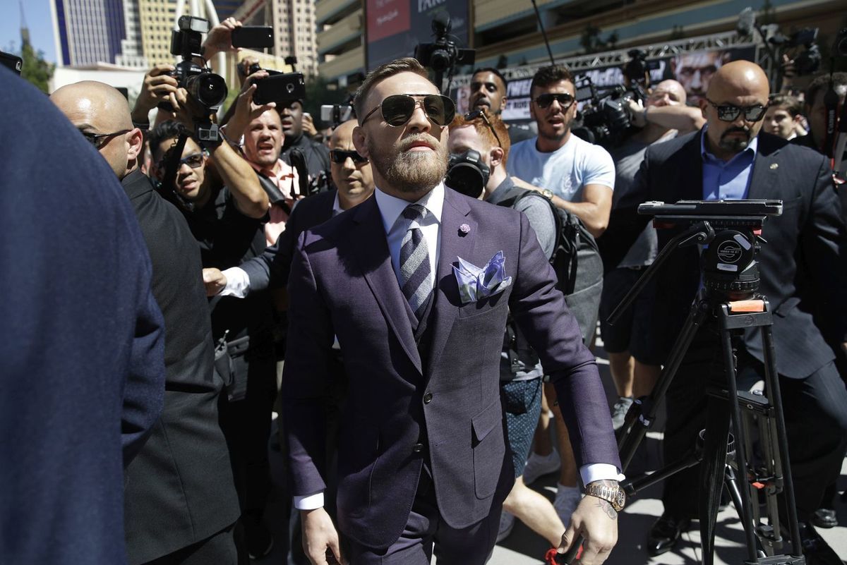 Conor McGregor prichádza na promo akciu pred...