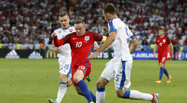 Nečakané! Rooney ukončil reprezentačnú kariéru