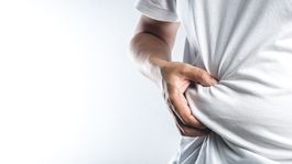 Trik na ploché bruško: Vtiahnúť a správne dýchať!