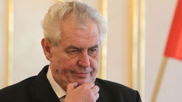 Zeman: Ministri, ktorí umožnili komunistický puč, boli blbí a Dubček sa 'poondial' od hrôzy