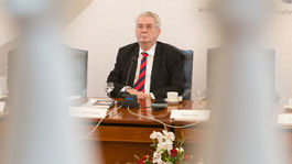 Zeman mieri do Ruska. Stretne sa s Putinom a prevezme si čestný doktorát