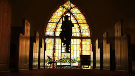 Najmenej religiózne národy Európy? Česi, Dáni a Estónci. Slovákov verí 29 %