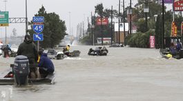 Trump pre hurikán navštívi Louisianu, rokuje s Kongresom o pomoci
