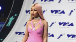 Raperka Nicki Minaj prišla v latexovom body od Vex Latex.
