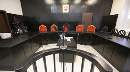 Pridrahé prieťahy. Súdy ‚darujú’ ľuďom státisíce 