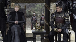 Pešiaci sa zhromažďujú, Hru o tróny čaká boj o život s mŕtvymi