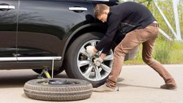Bude defekt minulosťou? Vedci už pracujú na pneumatike, ktorá sa zacelí