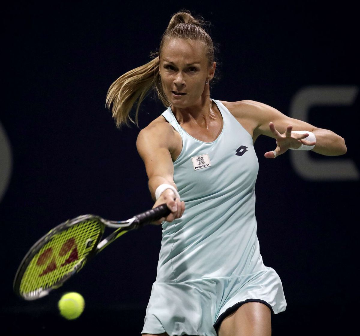 Magdaléna Rybáriková v zápase proti Češke...