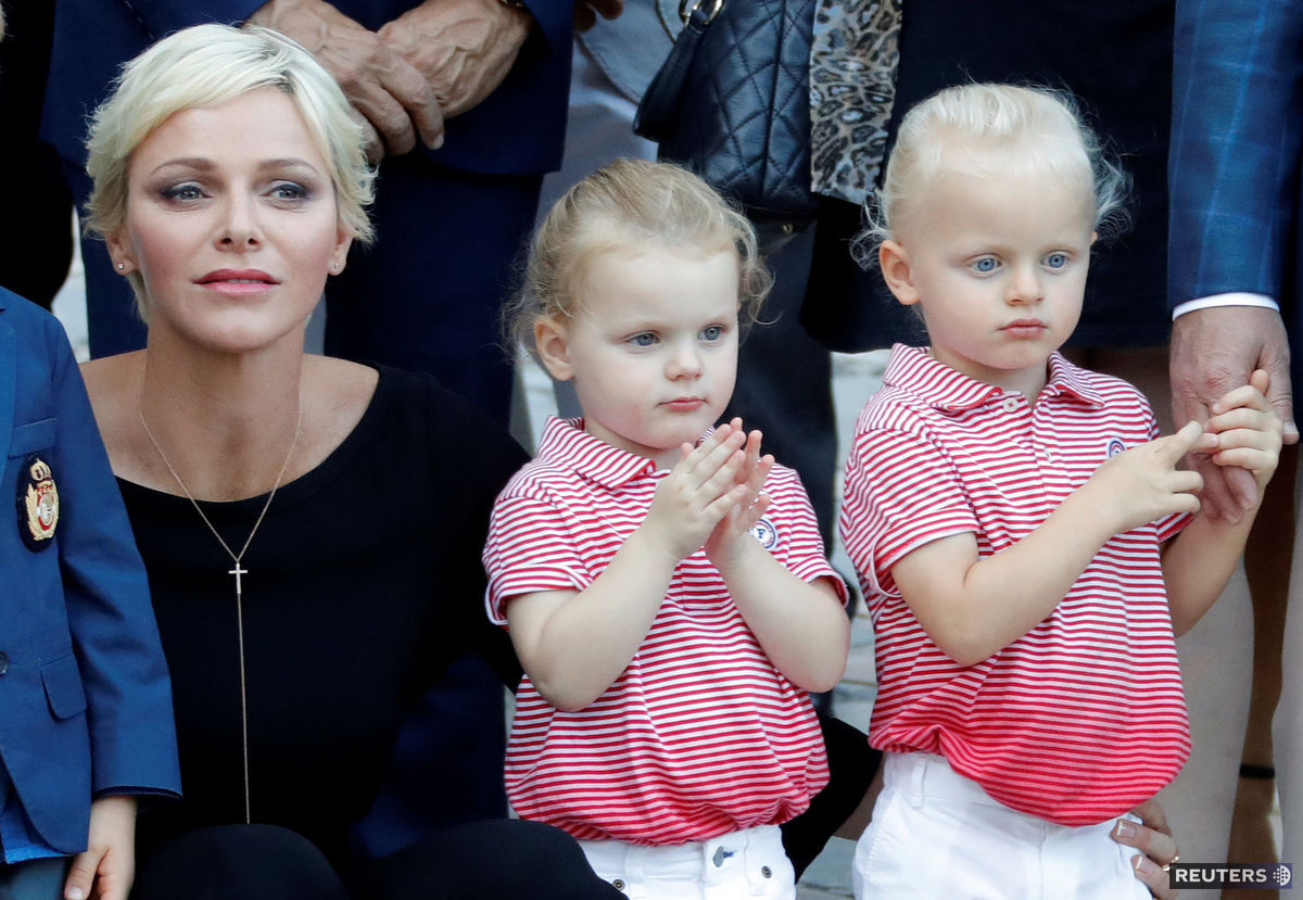 Dvojičky princa Alberta a princeznej Charlene -...