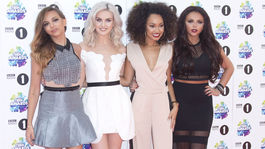 FOTO: Slovákom uchmatli tri body. Kto z Angličanov má doma top kočku?