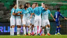 Od Slovákov ich delí už len bod. Slovinci a Škóti nezaváhali