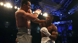 Súboj titanov. Nie je to Boh, je to iba človek, vraví Parker o Joshuovi