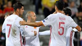 Na strely? 28:1. Na góly? 8:0. Pozrite si, ako Španieli drvili trpaslíka