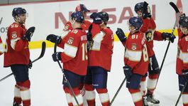 Utekajte, blíži sa Irma! Hokejisti berú do lietadla i domácich miláčikov