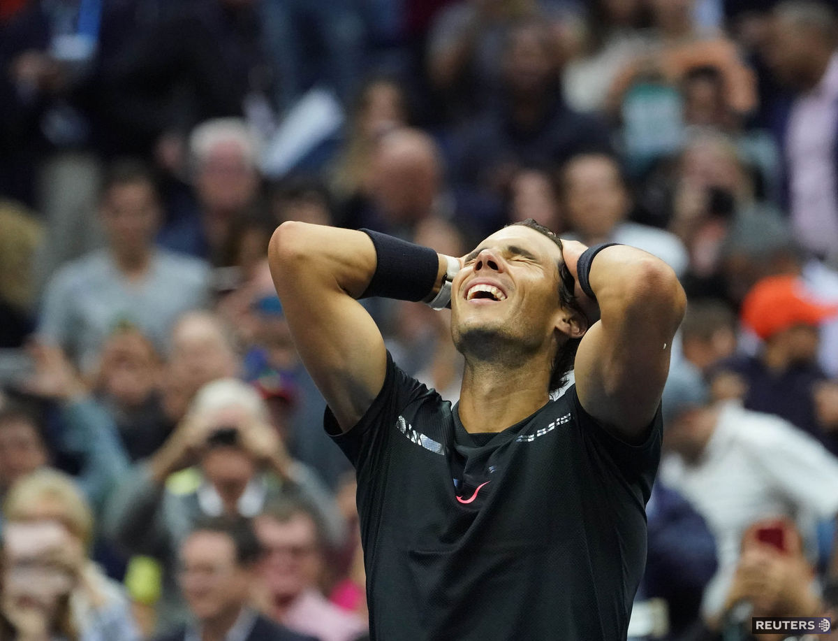 Rafael Nadal po víťaznej loptičke vo finále US...