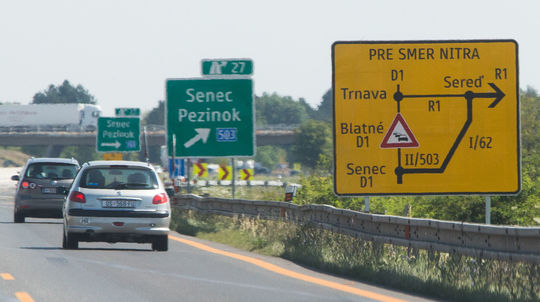 NDS upozorňuje na dopravné obmedzenia na diaľniciach D1 a D2