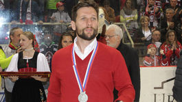 Országhovho kanadského asistenta po 2 mesiacoch vyhodili. Vráti sa Zedník