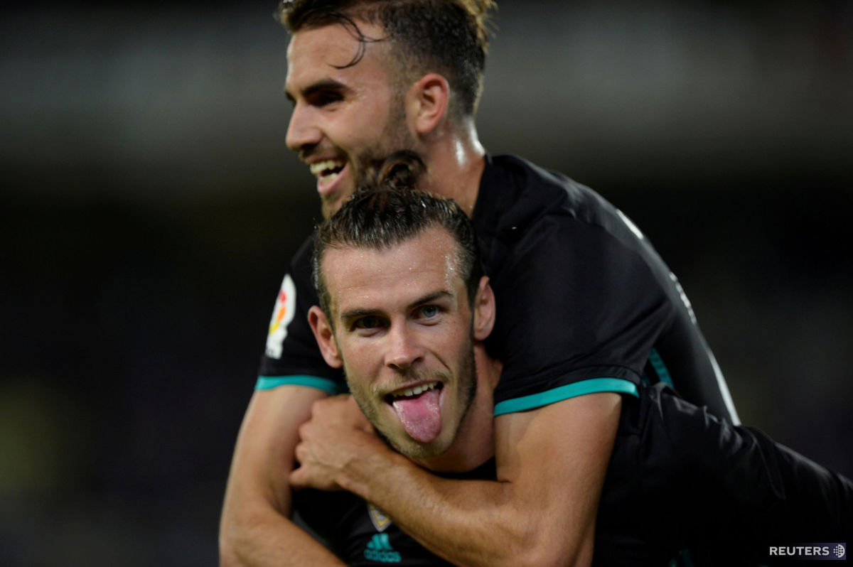 Gareth Bale oslavuje svoj gól do siete Realu...