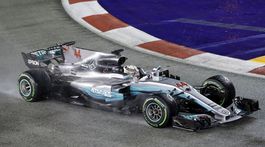 Boj o rok 2018 sa začne už v Brazílii, znie z majstrovského Mercedesu