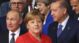 V nemeckých voľbách môžu miešať kartami Rusi i Erdogan