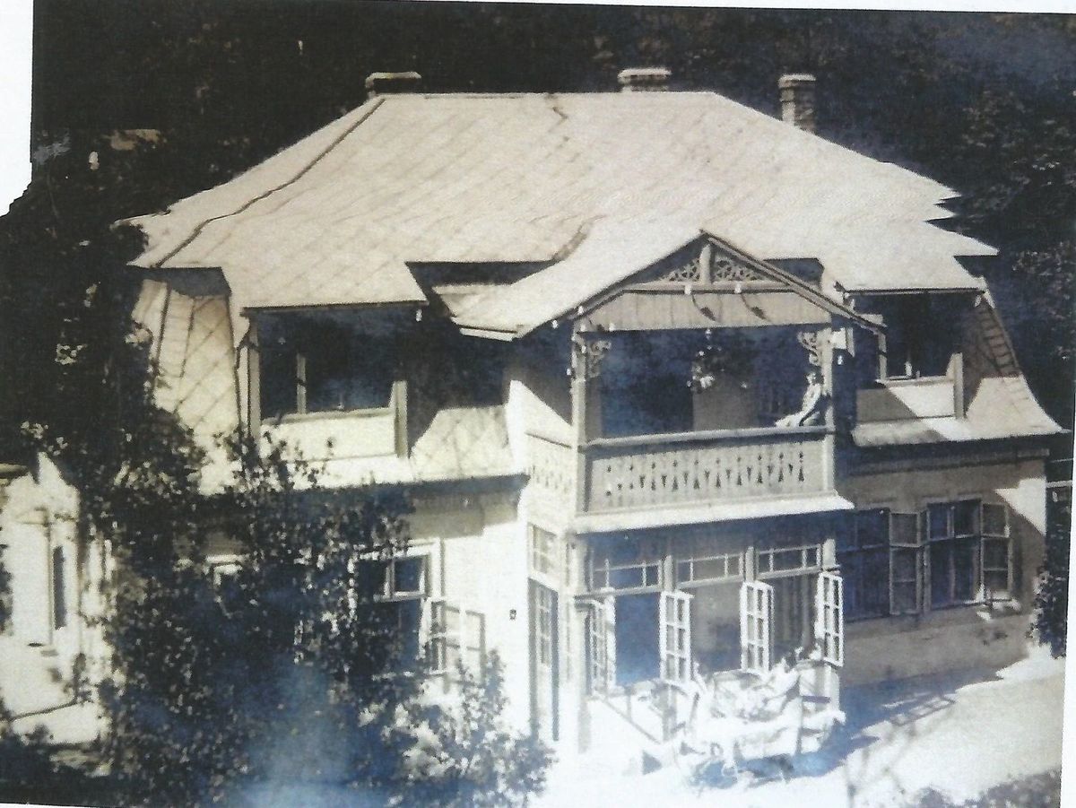 Vila Fischerovcov-Perlovcov v Bratislave (1930).