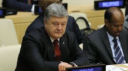 Senát USA schválil päť miliárd dolárov a zbrane pre Ukrajinu, tvrdí Porošenko