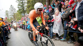 Kráľ časoviek. Dumoulin rozdrvil konkurenciu a z MS má druhý titul