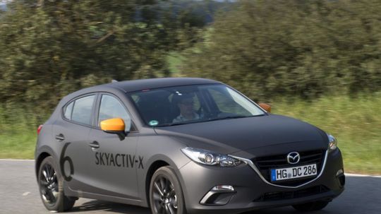 Mazda - motor SkyActiv-X 2017