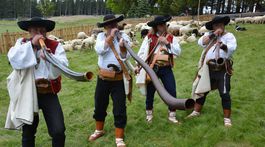 Kráľovná pastierskych nástrojov sa do lietadla nezmestí