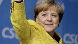 Merkelová má asi vyhraté, zasypávajú ju však kritikou