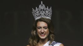 Jeden status na Twitteri obral Miss Turecko o korunku