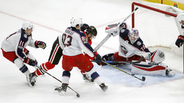 Chicagu nestačilo na víťazstvo 54 striel, Tatar asistoval