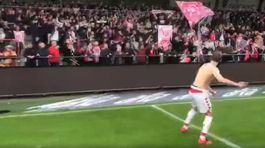 VIDEO: Šafrankova šou. Premiérový strelec dirigoval kotol, ten mu venoval chorál