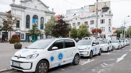 Jednosmerná cesta áut von z moderných miest