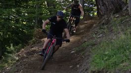 V teréne dva dni po titule. Majster sveta Sagan ohuroval na horskom bicykli