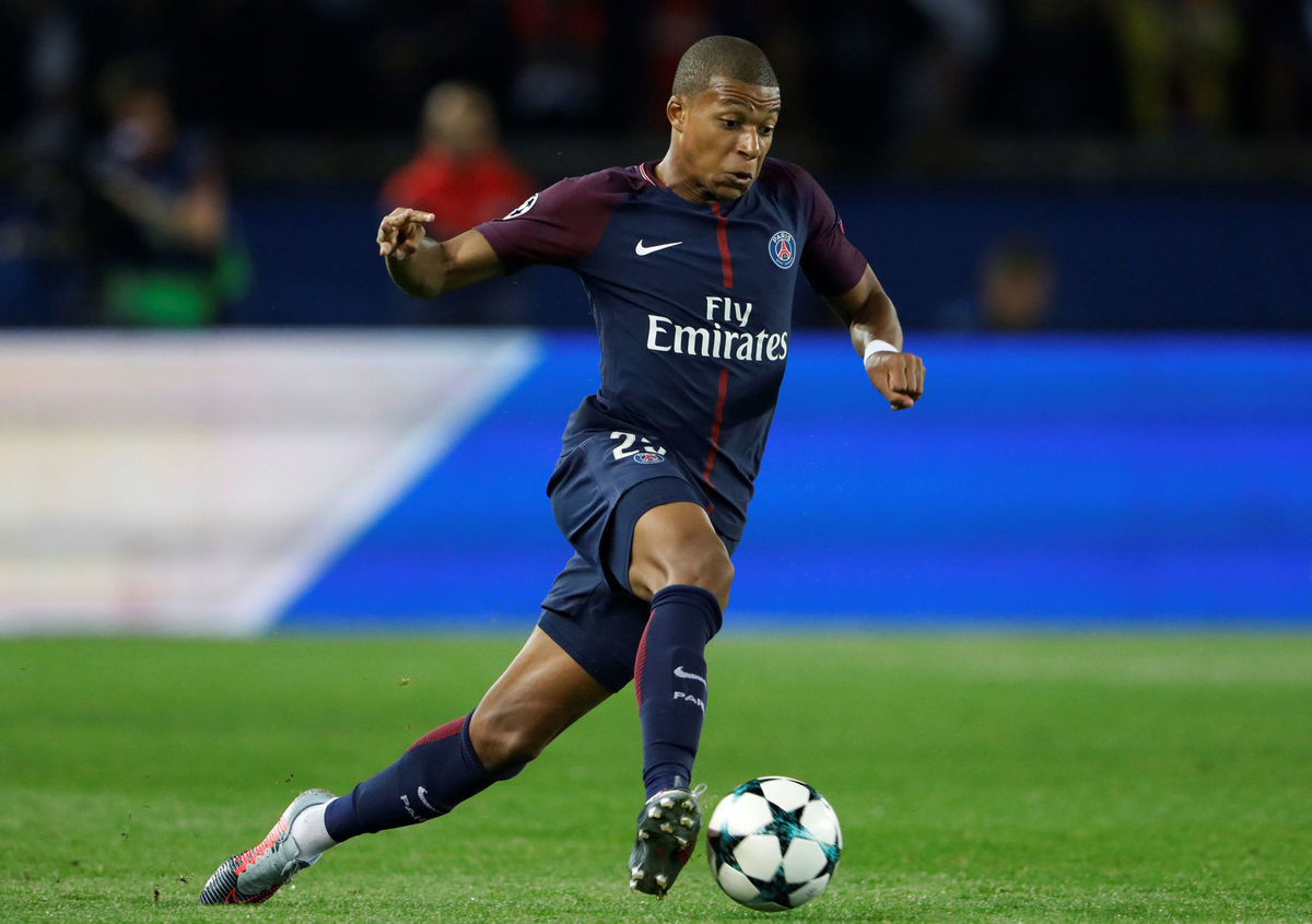 Kylian Mbappé počas zápasu s Bayernom Mníchov.