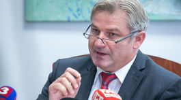 Pre odmenu za Gabčíkovo môžu padať hlavy