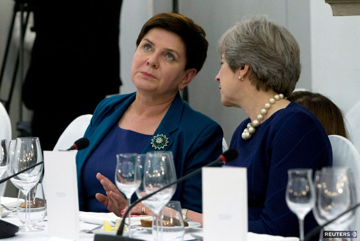 Britská premiérka Theresa Mayová v rozhovore s...