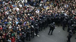 Španielsky premiér obhajoval zásah polície v Katalánsku