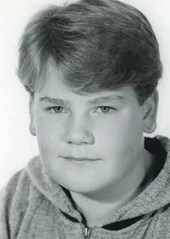 Moderátor James Corden na zábere z mladosti.
