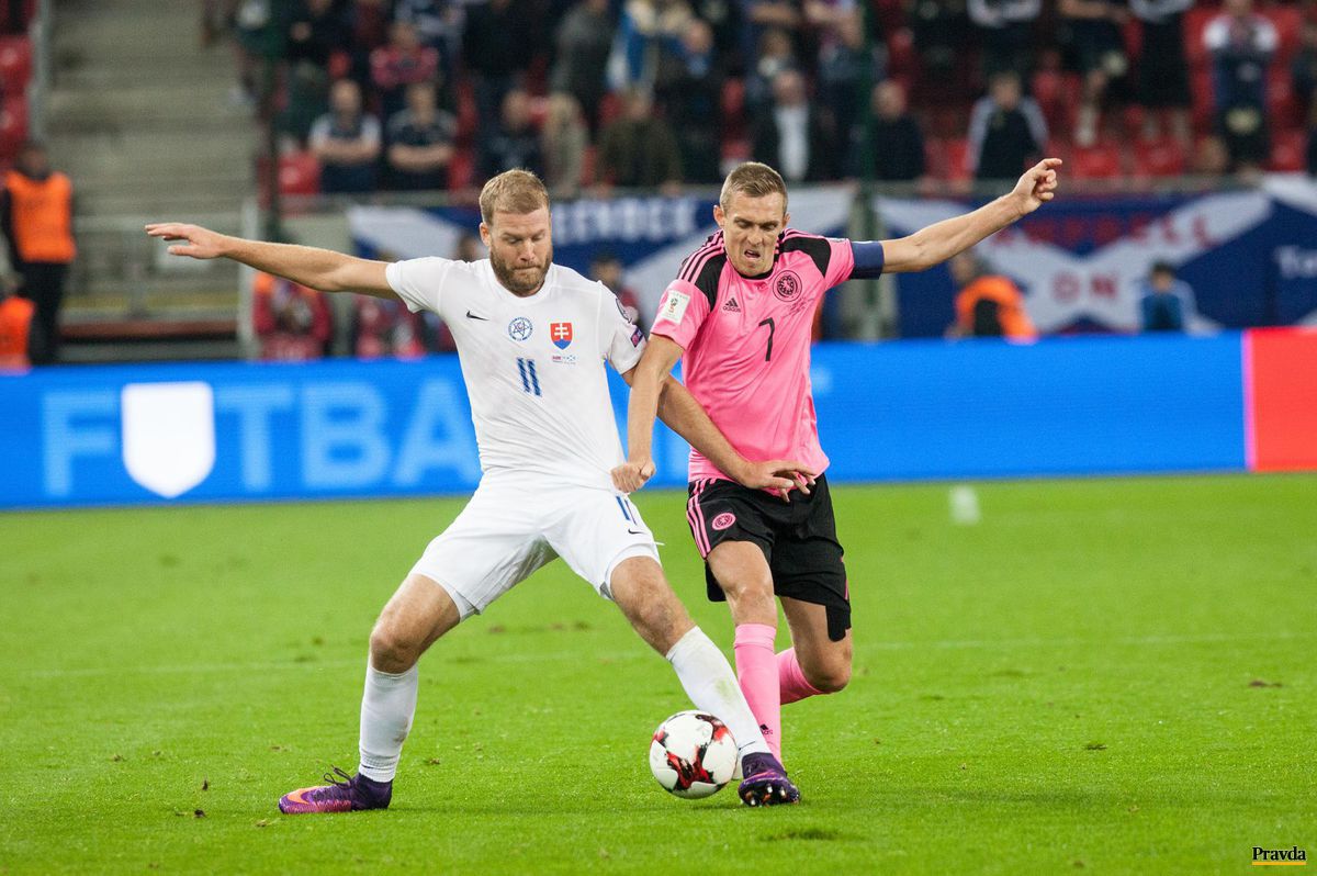 Adam Nemec (vľavo) počas minuloročného súboja...