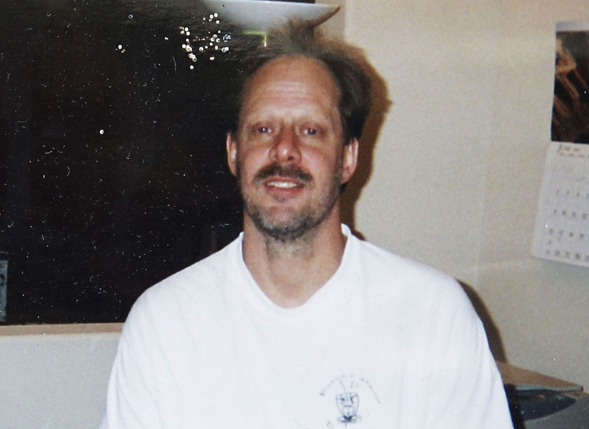 Stephen Paddock na staršej fotografii.